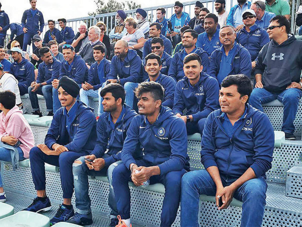 India U 19 Cricketers Cheer From The Stands As Indian Men S Hockey Team Thrash Japan In 4 Nations The Economic Times