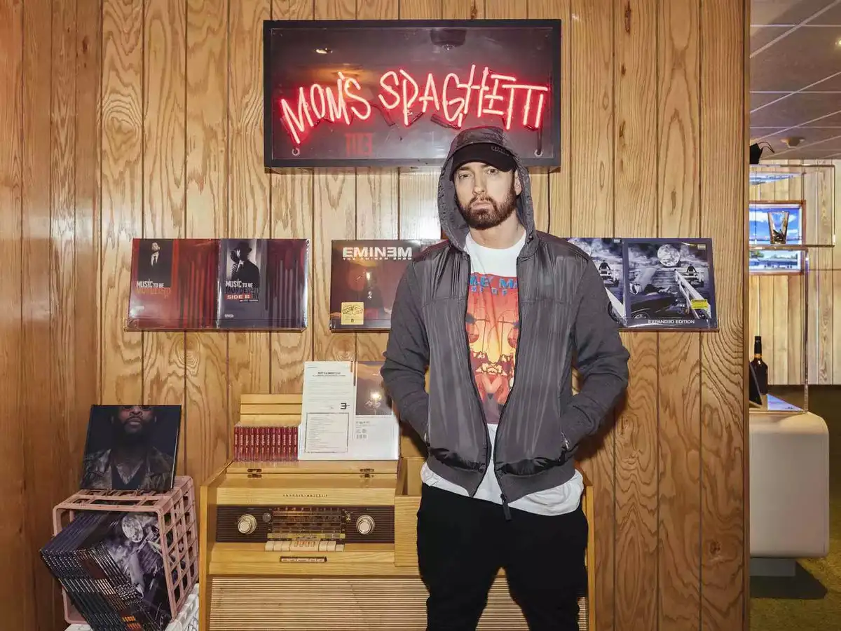 eminem: Eminem cooks up "Mom's Spaghetti" pasta sauce: A tasty nod to his  iconic lyrics - The Economic Times