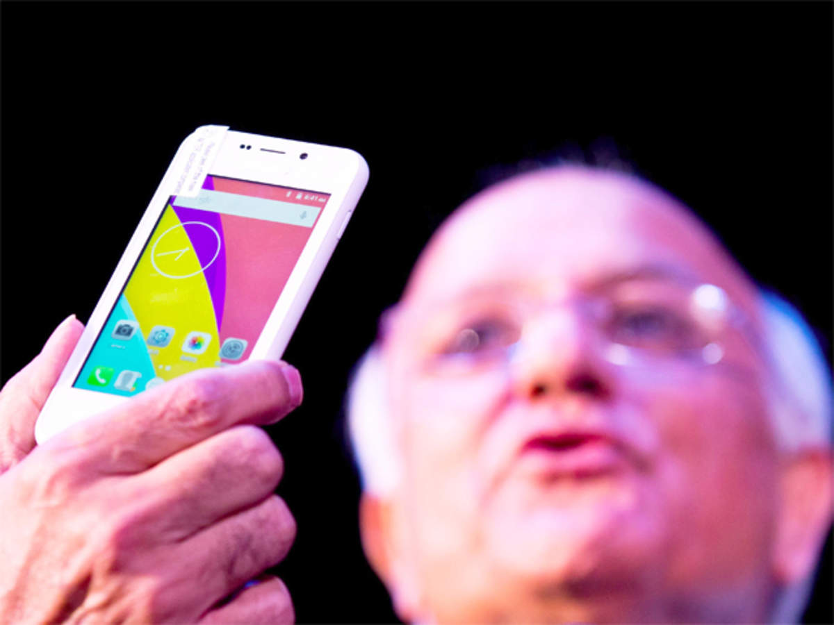 Freedom 251, the world's cheapest smartphone, runs into trouble