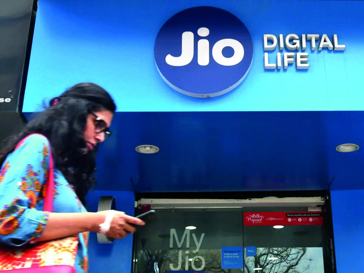 Jio Phone Reliance Set To Relaunch Jiophone To Cash In On Rise In Usage The Economic Times Choose from 160+ phone logo graphic resources and download in the form of png, eps, ai or psd. jio phone reliance set to relaunch