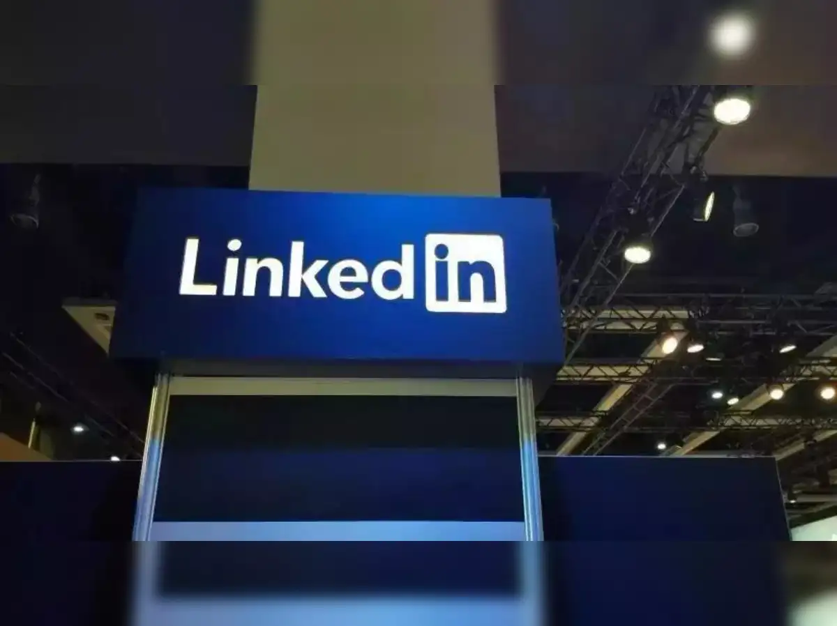 linkedin premium subscriptions: LinkedIn says premium subscriptions ...