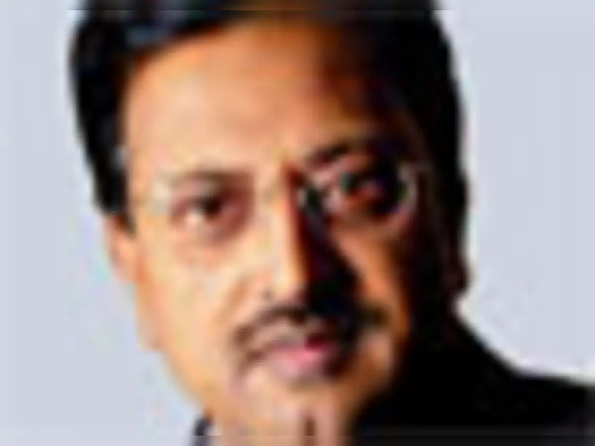 Disgraced Raju still gets star treatment - The Economic Times