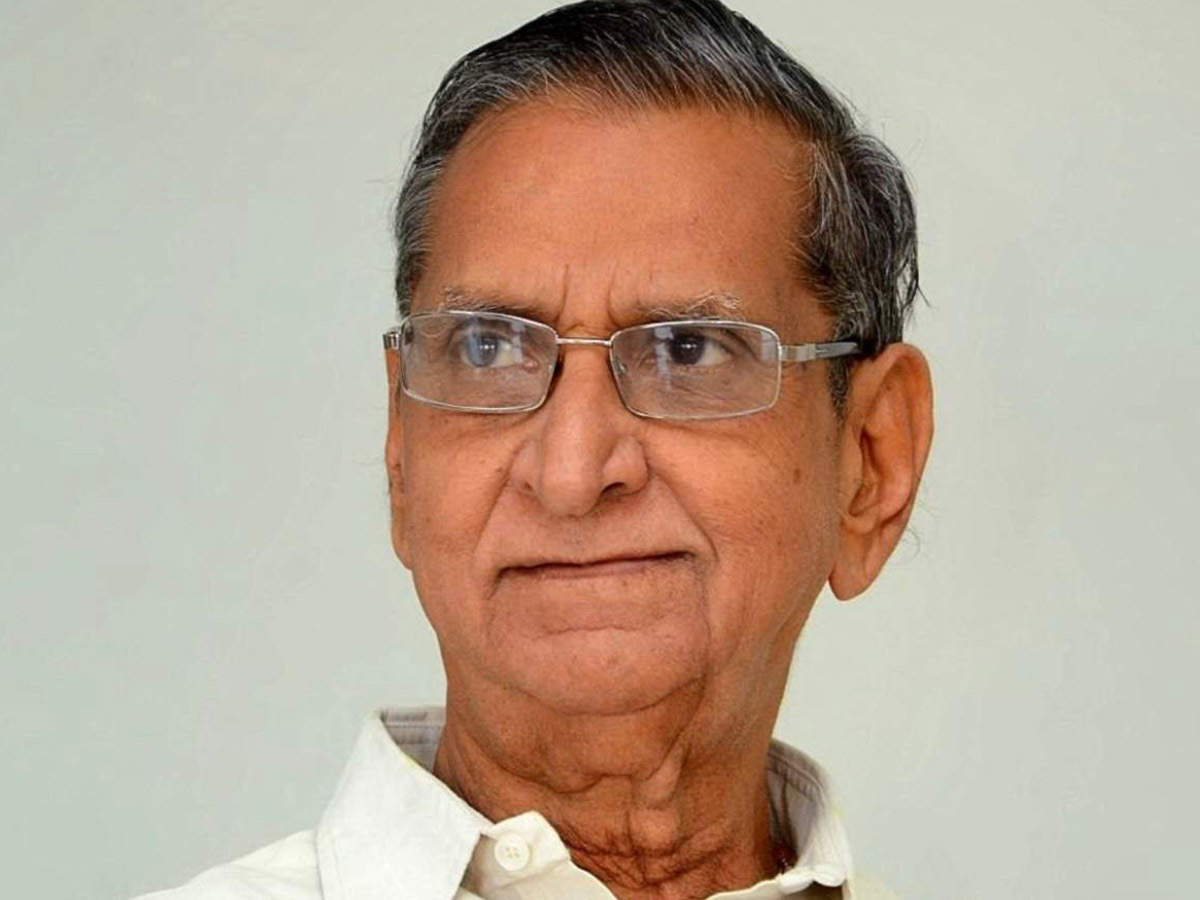 Gollapudi Maruti Rao: Loss of a legend: Veteran Telugu actor, writer  Gollapudi Maruti Rao dies at 80 - The Economic Times