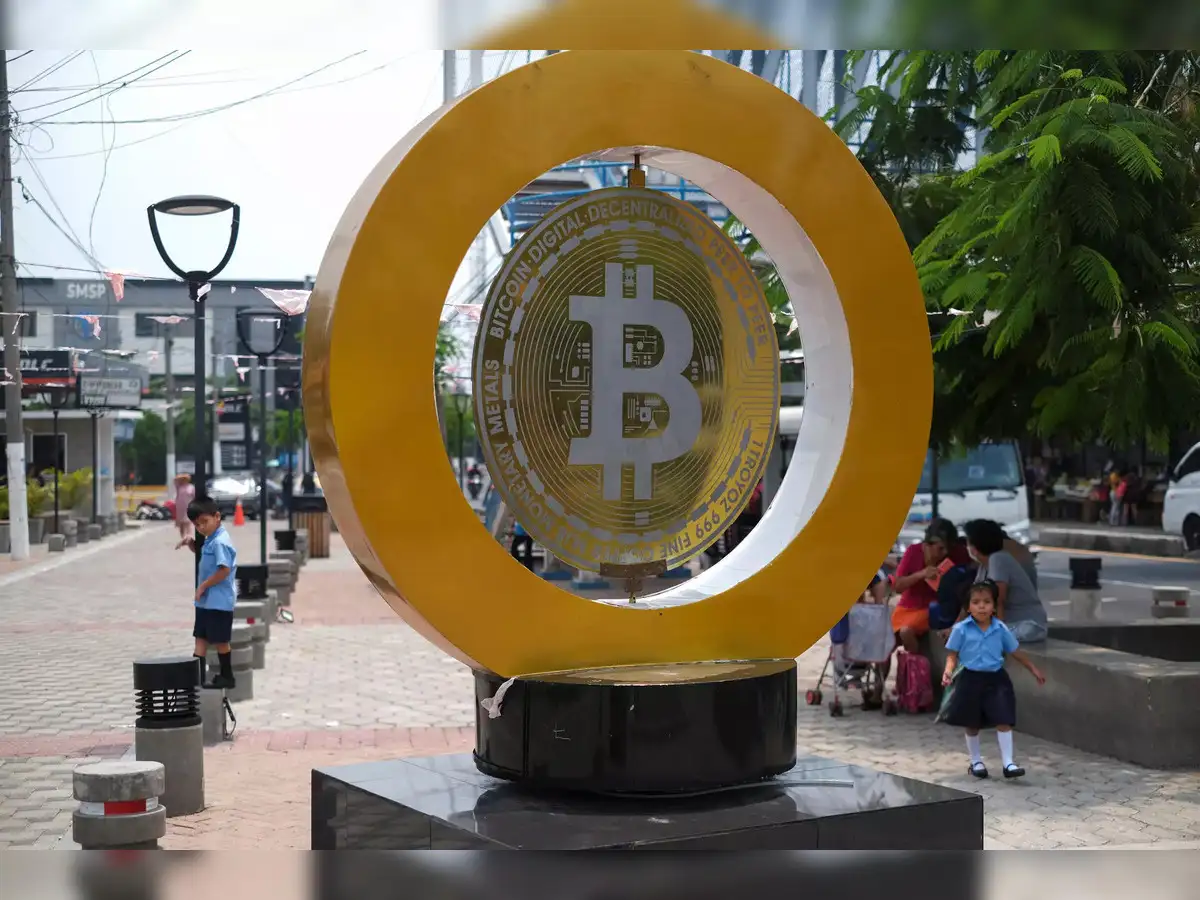 Bitcoin Pizza Day: Techie paid 10,000 Bitcoins for Pizza in 2010, now worth  Rs 5,800 crore - The Economic Times