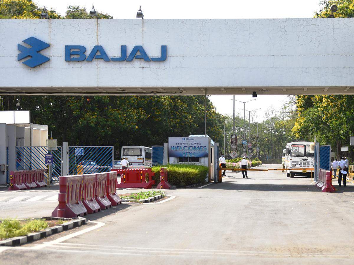 Bajaj Auto Share Price Bajaj Auto Gains 2 On Healthy Sept Quarter Earnings The Economic Times