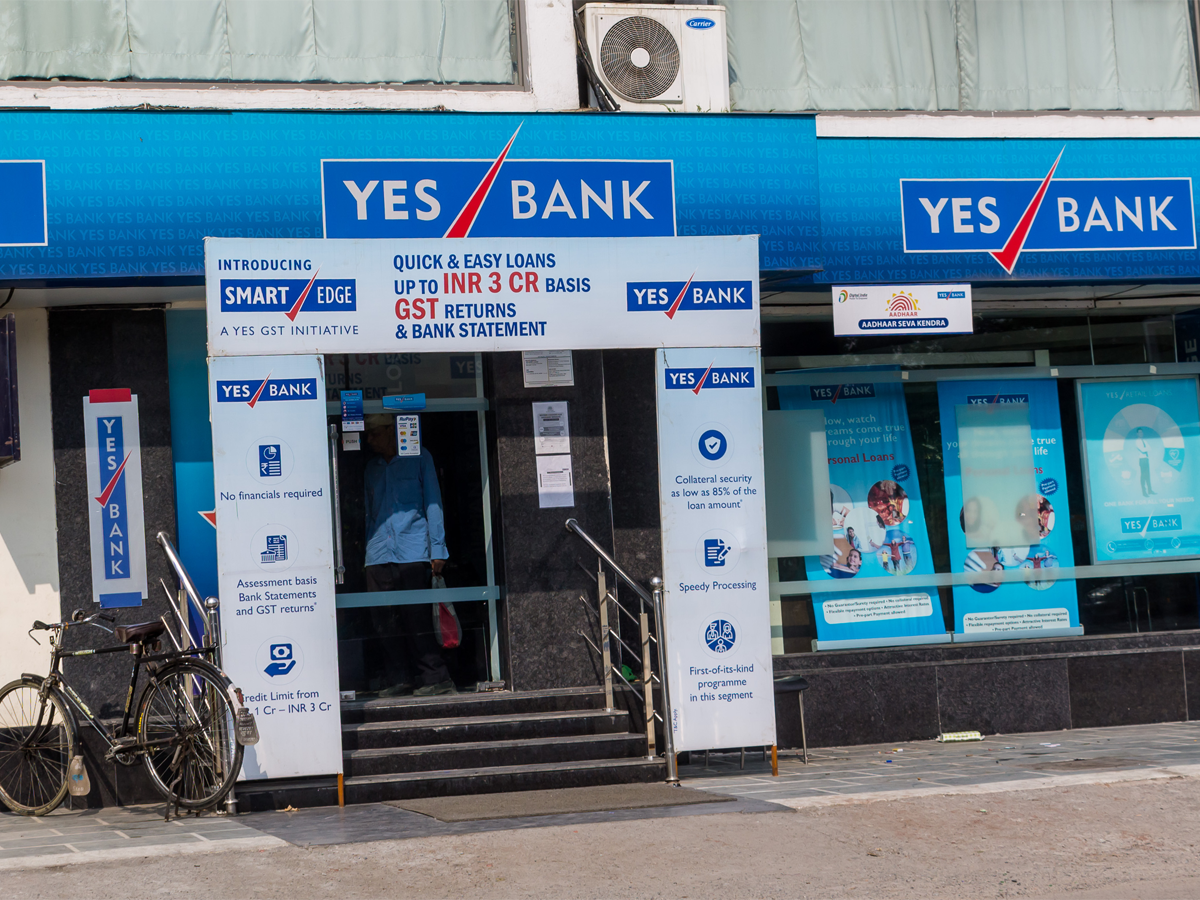 should i buy yes bank stocks