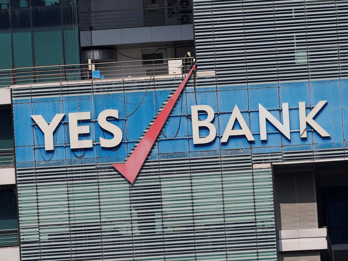 should i buy yes bank shares today
