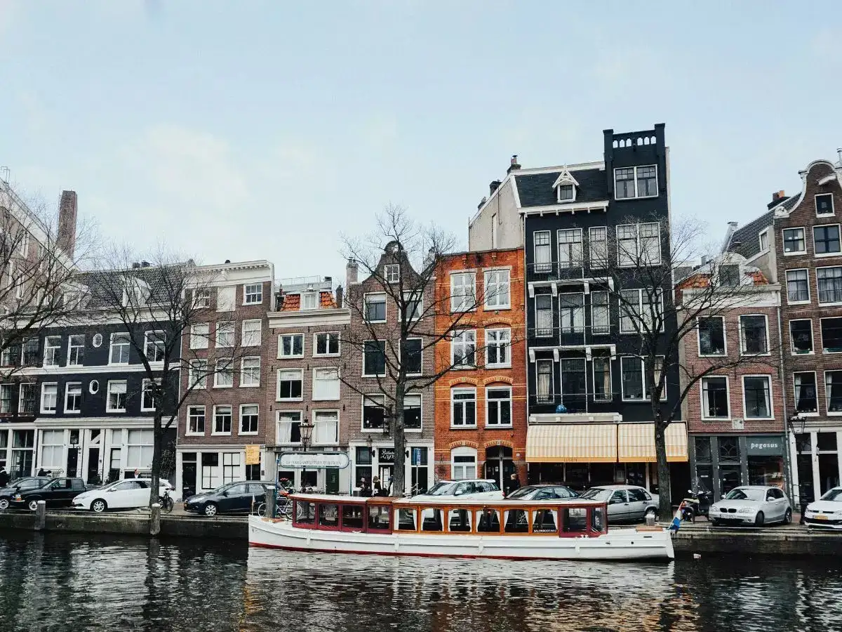 Netherlands to enforce stricter salary-receipt proof for skilled workers from January 2026