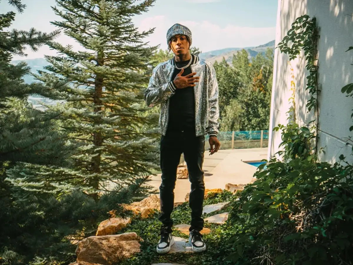 YoungBoy sign new agreement: YoungBoy Never Broke Again and ...
