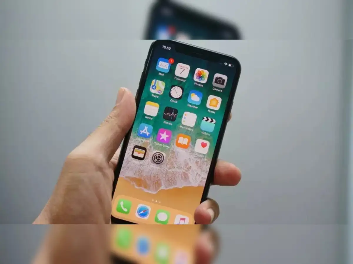 Apple Appoints Former Google Executive to Lead Siri Marketing Efforts