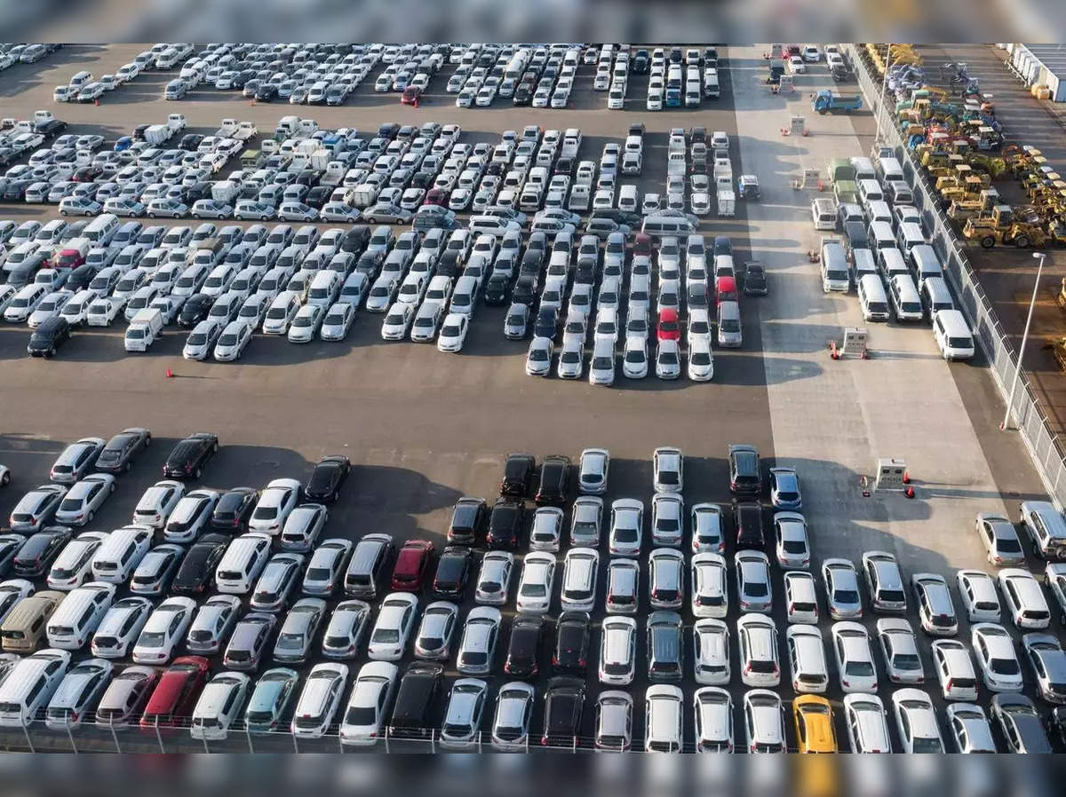 Sales Forecast: Dealer dispatches may slow down as inventory piles  up 