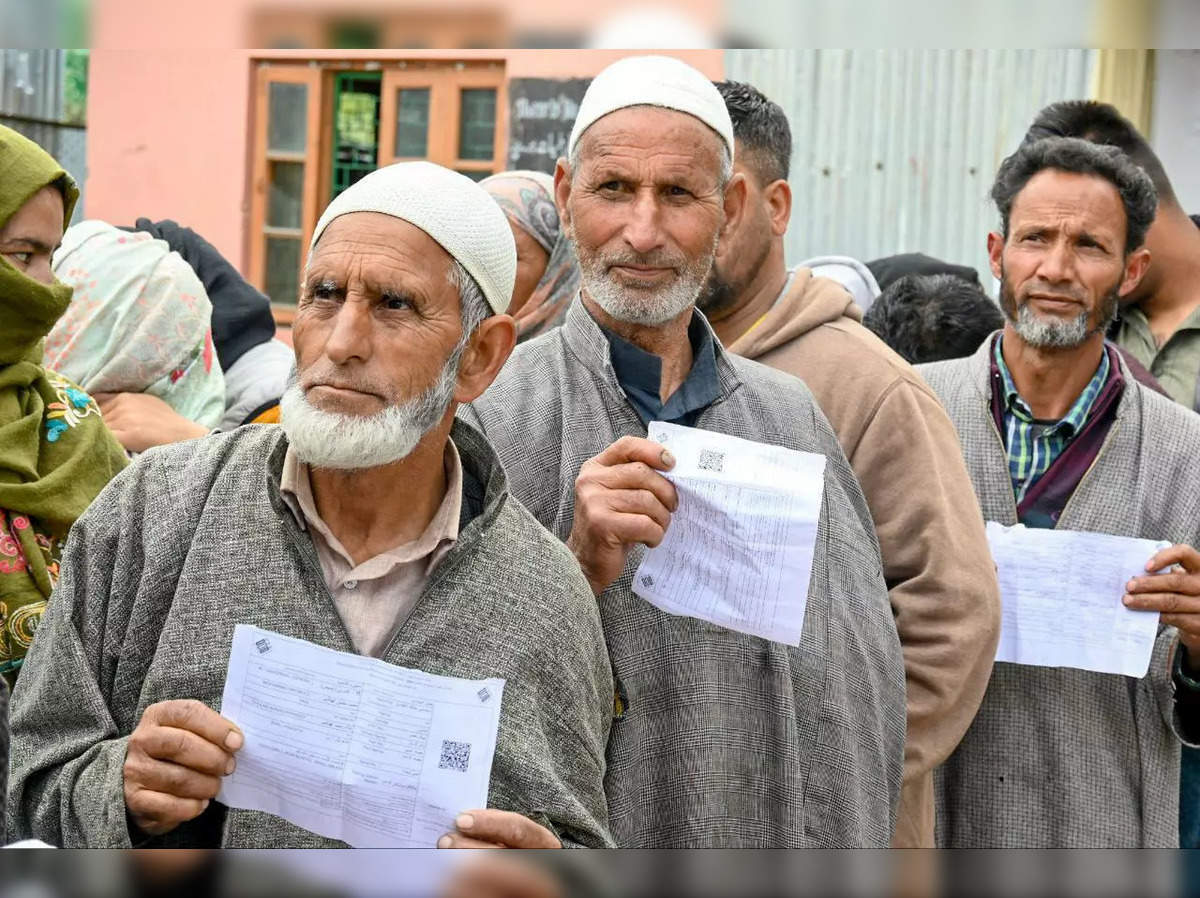 jammu kashmir election date: J&K assembly elections to be held in three  phases from September 18, results on October 4: CEC Rajiv Kumar - The  Economic Times