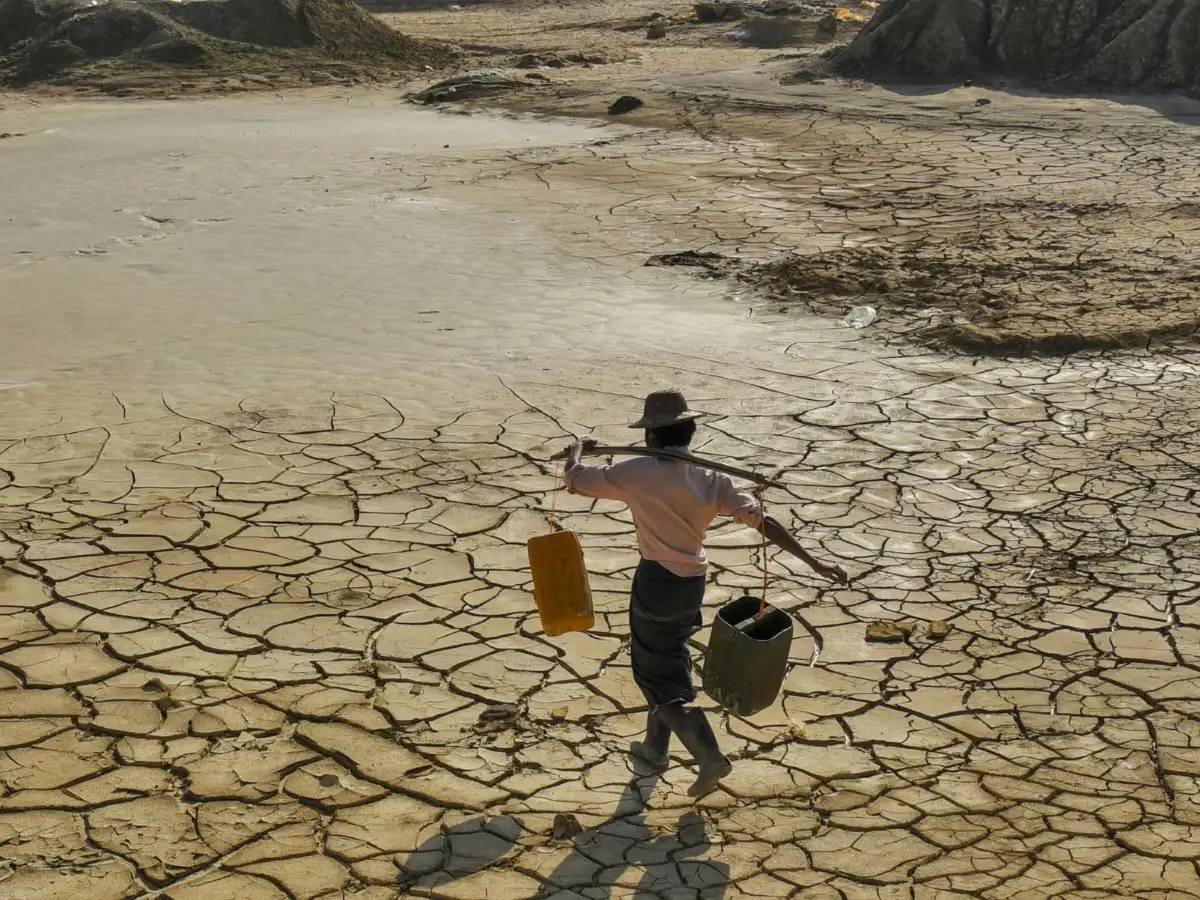 Hotter summer & less rain this year? What WMO, IMD predict about heatwaves  and monsoon in India - The Economic Times
