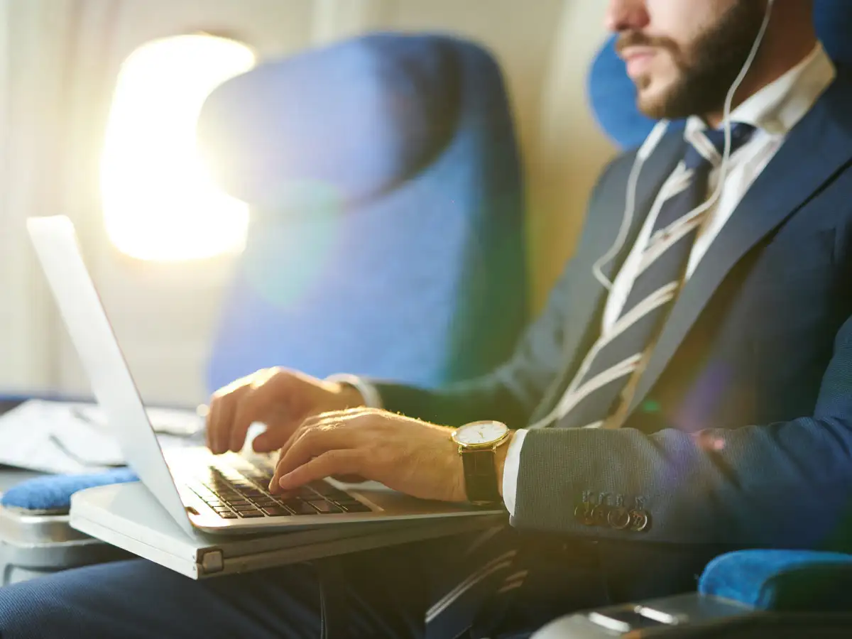 wi-fi on flights: Flying smart: Wi-Fi 
