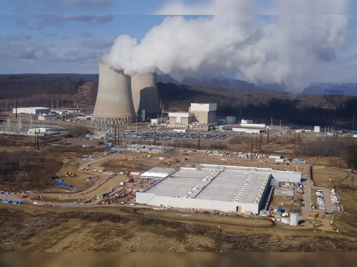 Big Tech's Climate Goals Compromised by Data Center Expansion and Fossil Fuel Reliance