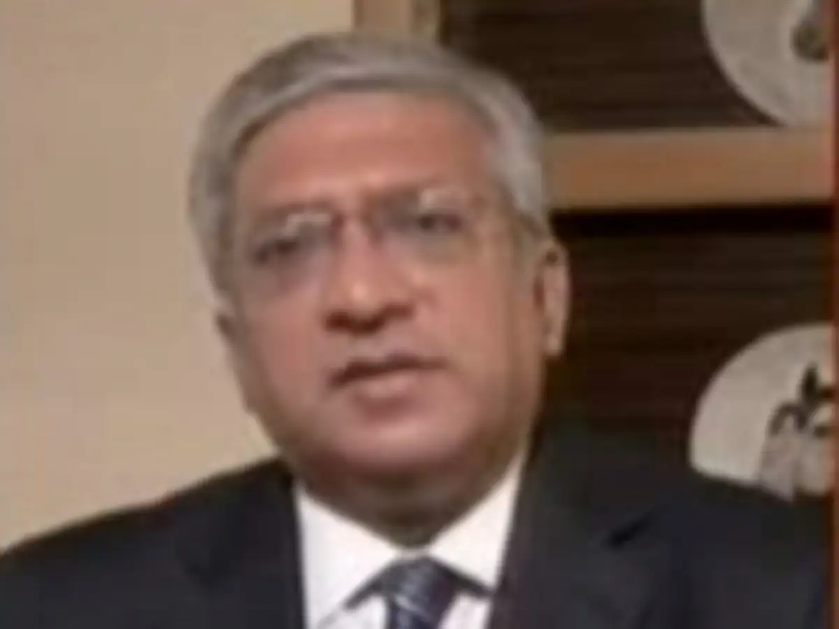 Expect market to trade in this range in December: Nitin Raheja, AQF ...