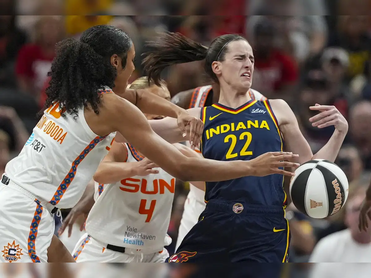 Sun vs Fever: Natasha Howard, Caitlin Clark power Indiana Fever past  Connecticut Sun - The Economic Times