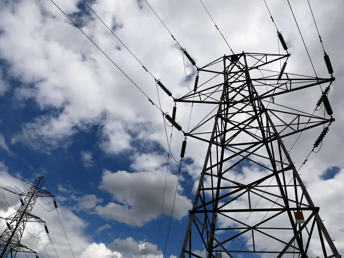 Mumbai Power Cut Power Supply Back In Some Areas After Massive Outage In Mumbai Trains Resume The Economic Times
