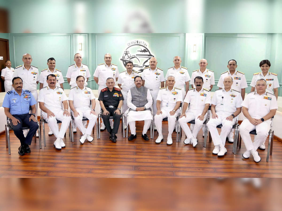 119 Navy Chief Admiral Nirmal Verma Stock Photos, High-Res Pictures, and  Images - Getty Images
