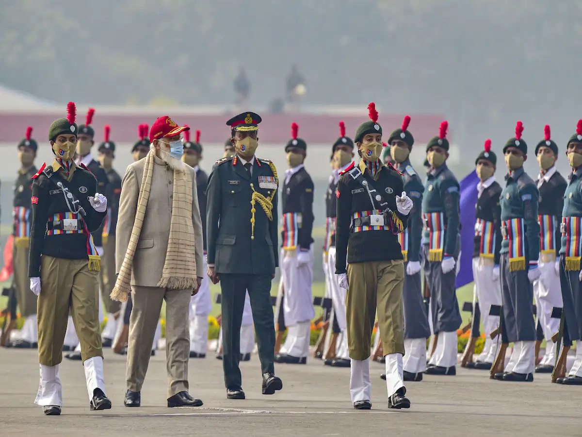 Prime Minister Modi pays tribute to 