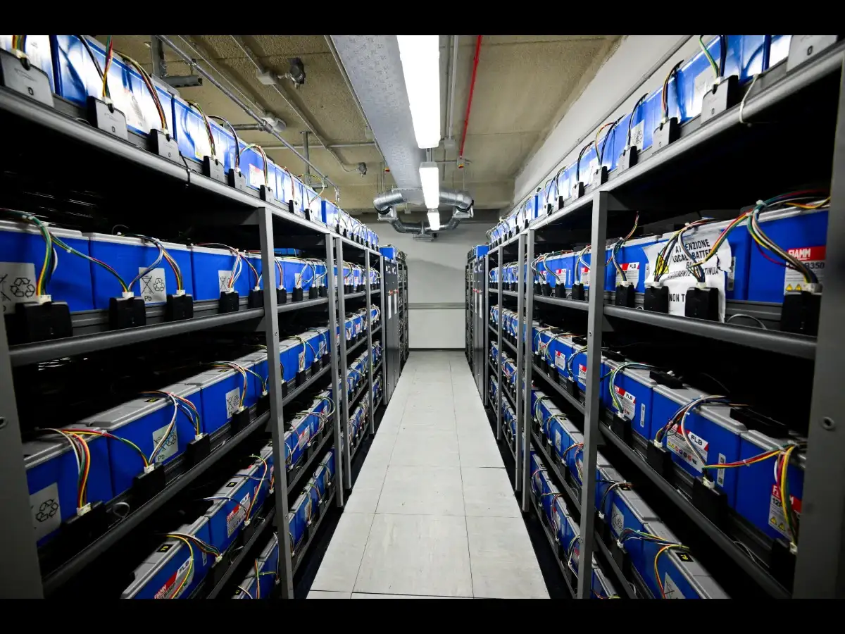 Data centre IPO hopefuls brave tougher market as i