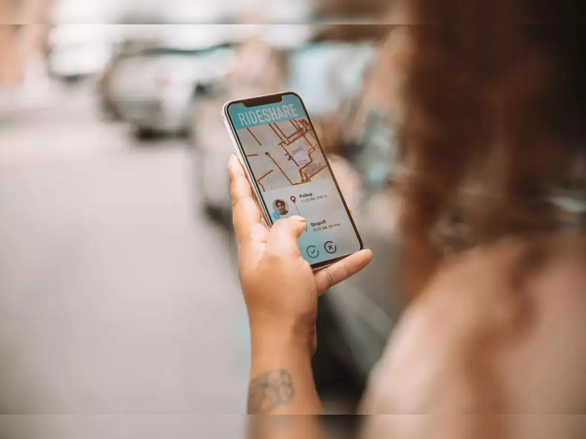 Grab: Grab, GoTo revive talks for ride-hailing merger: report - The ...