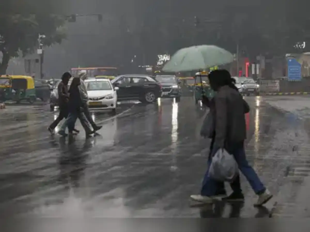 Bengaluru rainfall: IMD Weather Today: Bengaluru sees heaviest May rain in  2 years; South, Central India on cyclone watch - The Economic Times