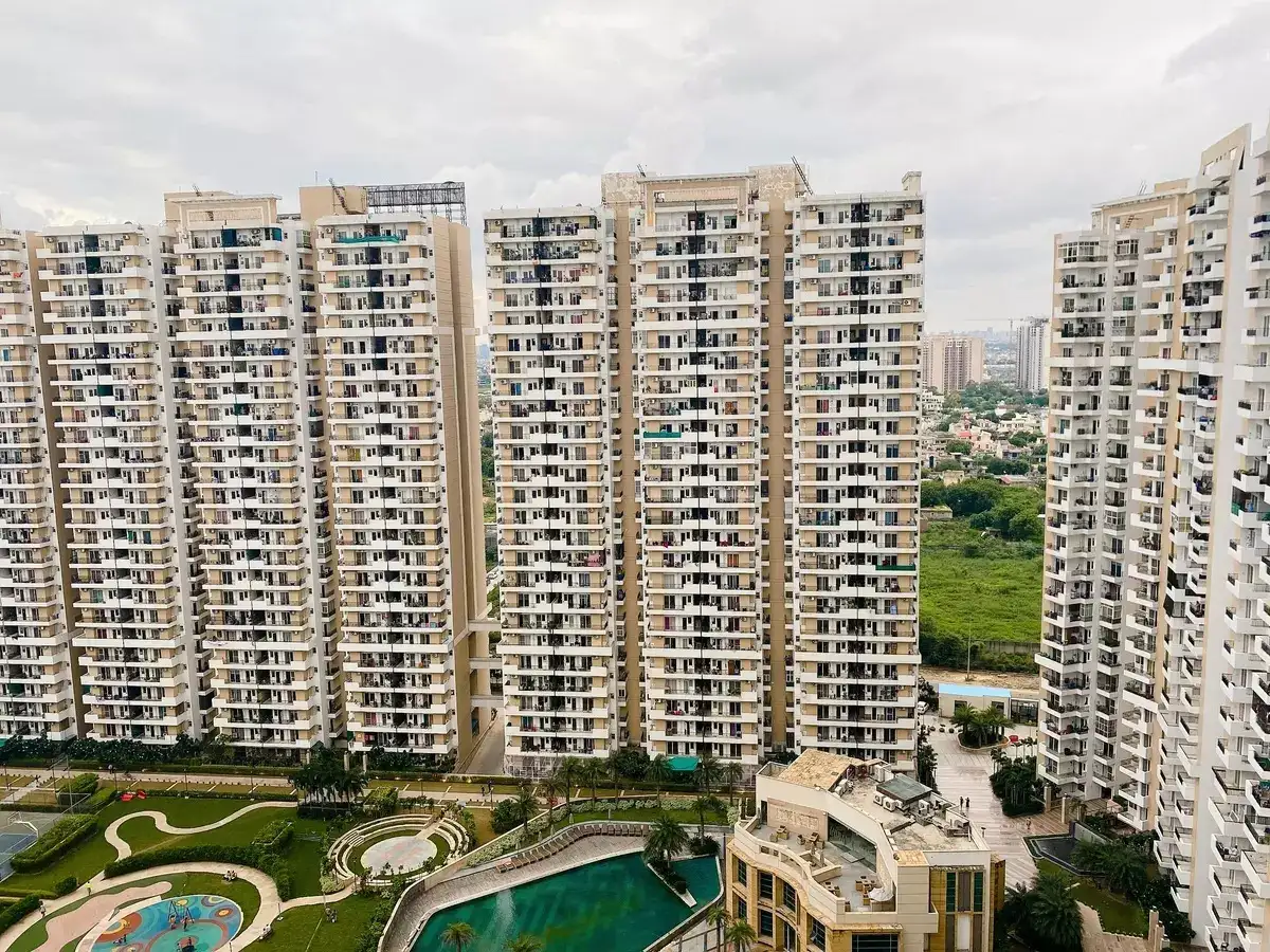 No possession, no lease rent: Allahabad HC bars NOIDA from charging rent before handing over plot - The Economic Times