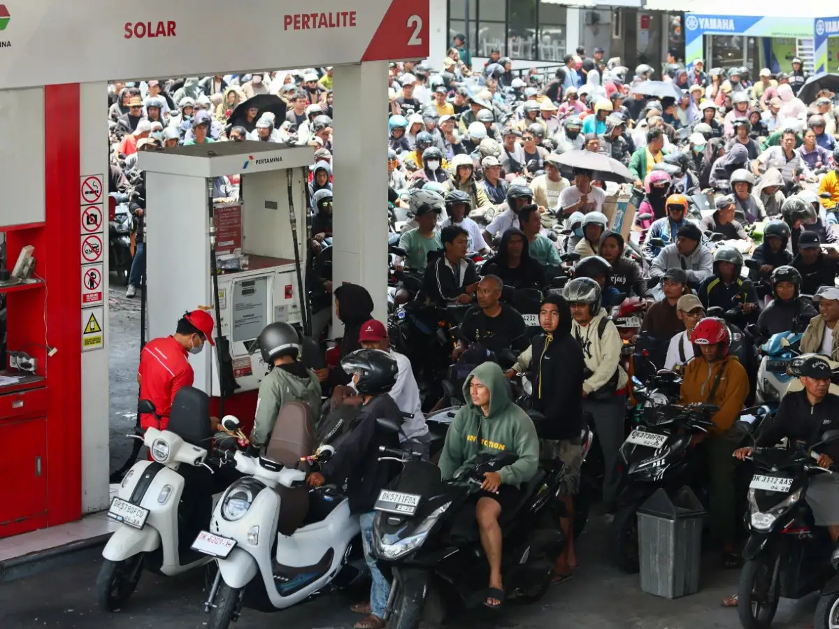 Bali's petrol queues offer a reality check for India's holidaymakers ...
