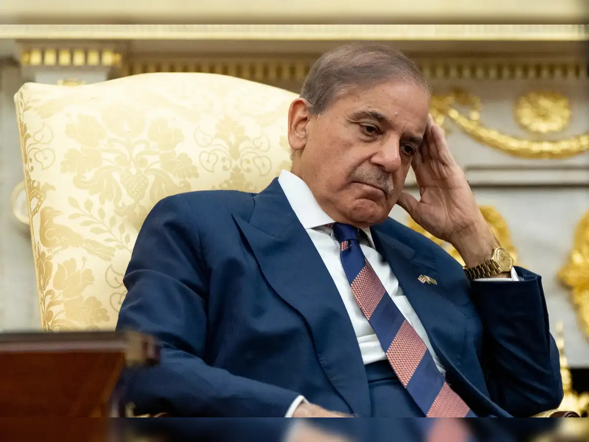 Saudi Crown Prince summons Pak PM Shehbaz Sharif to solicit security support