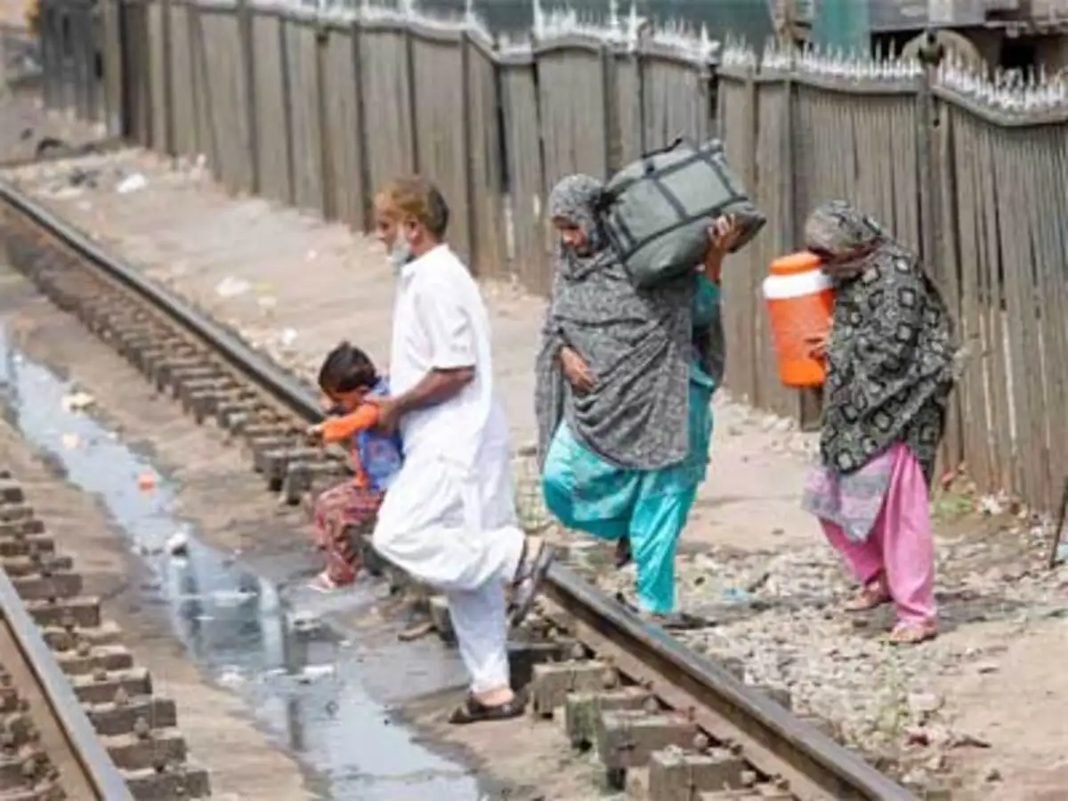 Eastern Railway Reports 1,886 Deaths from Track Trespassing in 11 Months