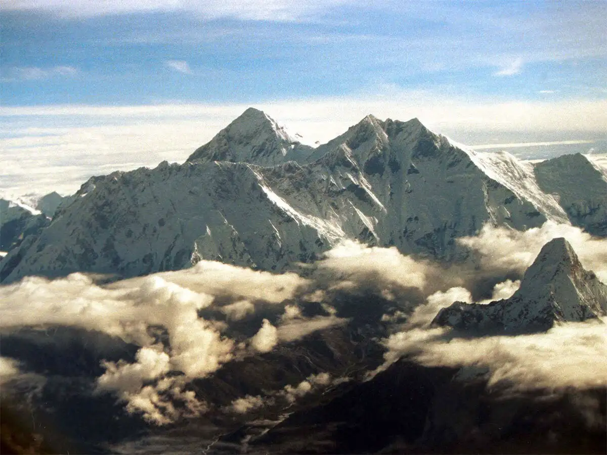 Climate Is No Longer The Only Major Challenge For Mount Everest Climbers It S Poop The Economic Times