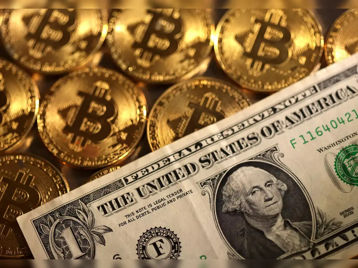 bitcoin: Bitcoin vs. Gold vs. USD: The last 10 years - The Economic Times