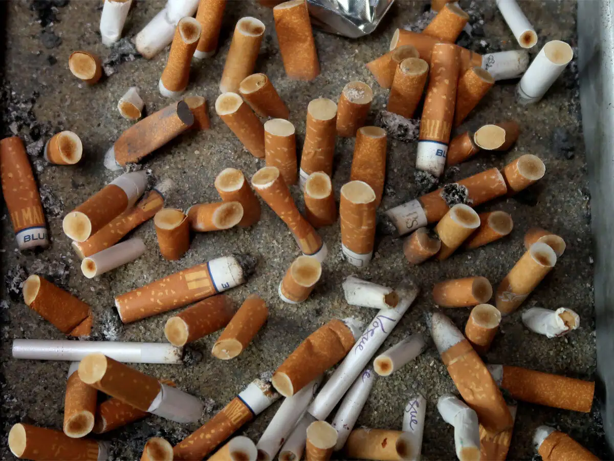 what can i use to clean cigarette smoke off walls Clean Cigarette Smoke Off Walls
