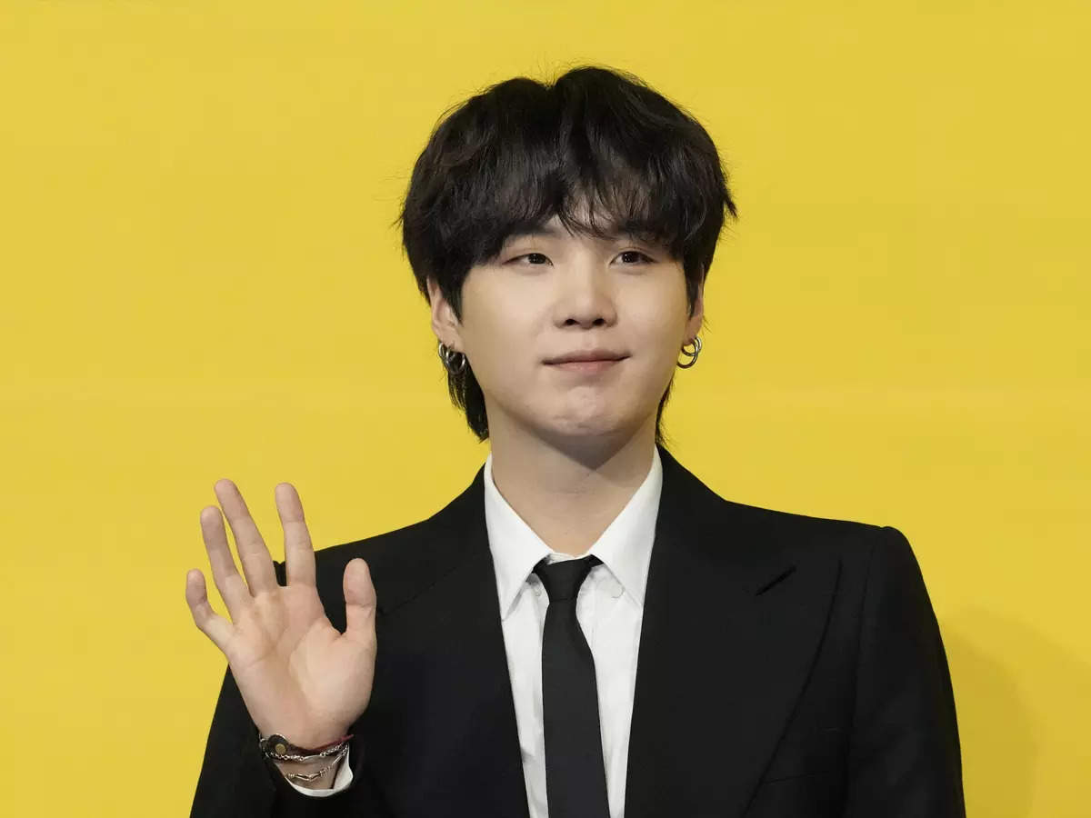 BTS member Suga is doing good after Covid diagnosis, asks fans to ...