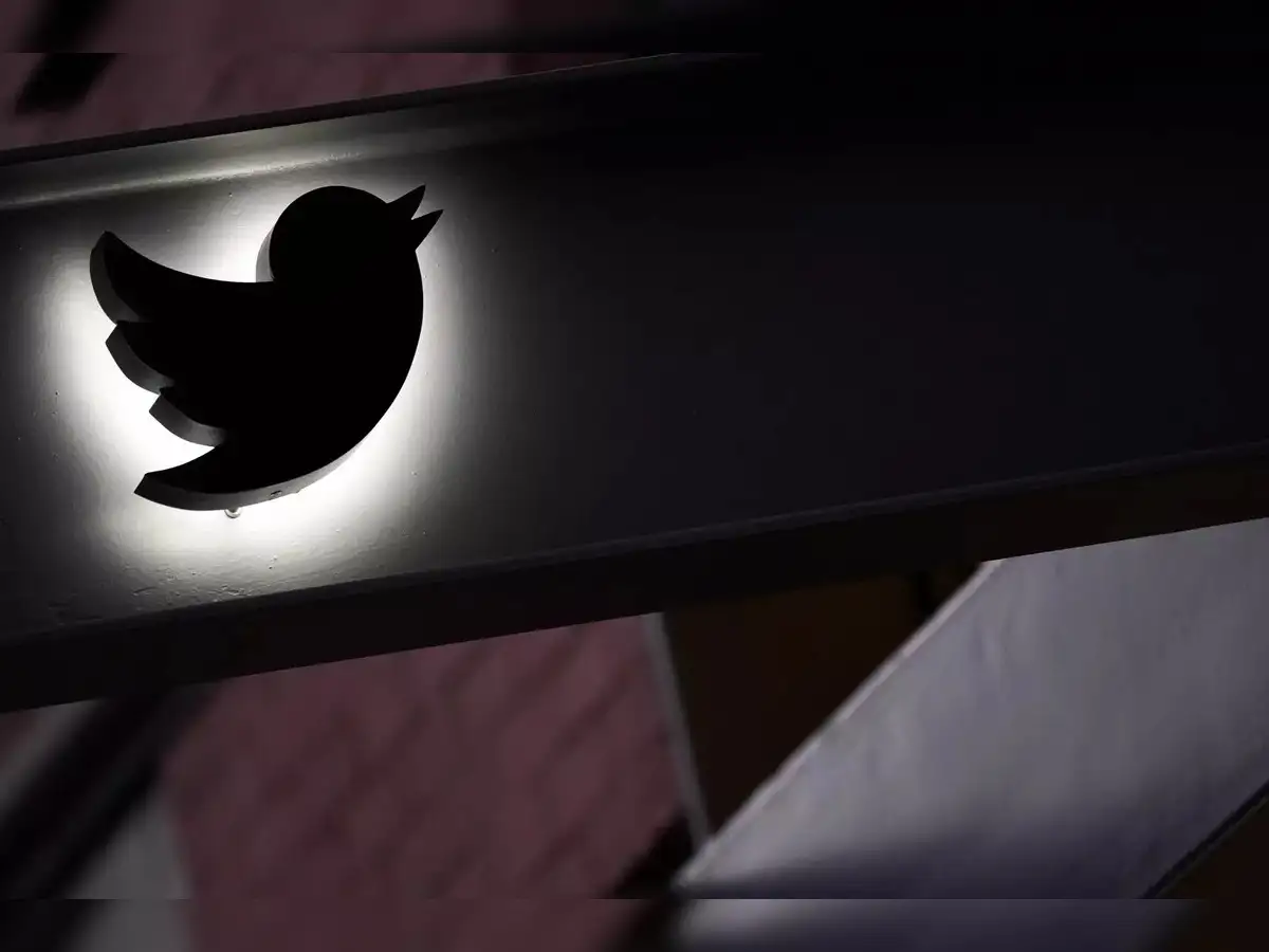 Twitter layoffs: Twitter to lay off 25% of workforce in first round of ...