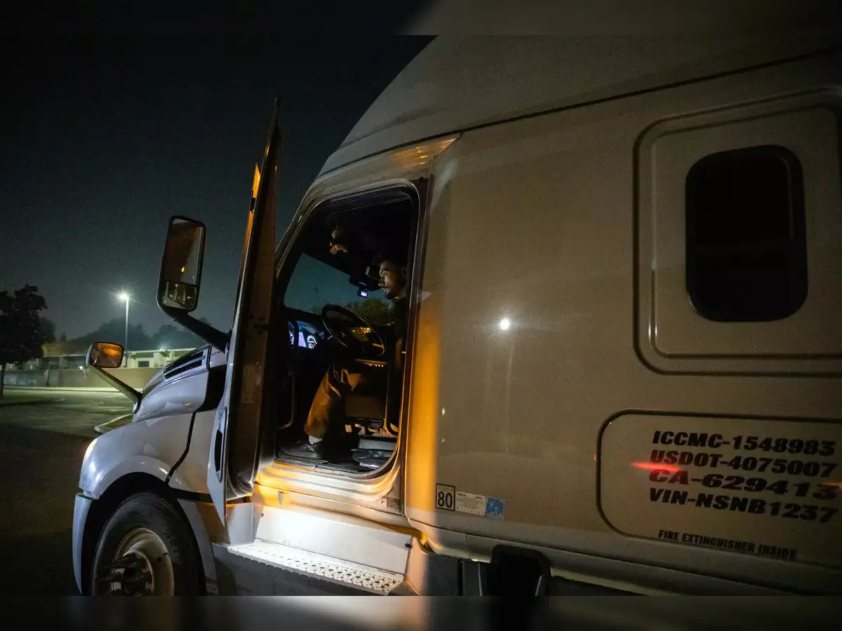 Sikh truck drivers in US face new scrutiny, license revocations amidst immigration crackdown under Trump administration