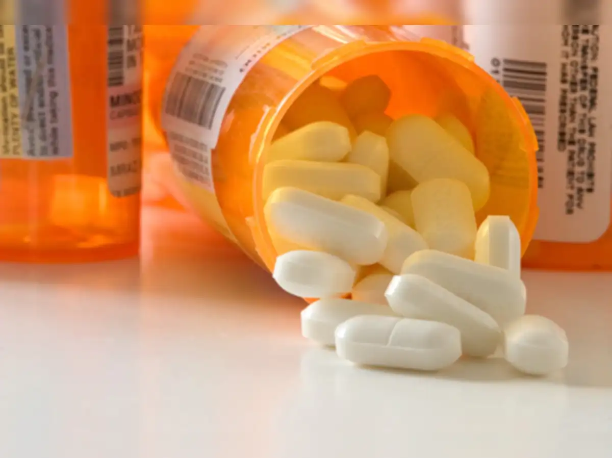 Isotretinoin capsules price in india