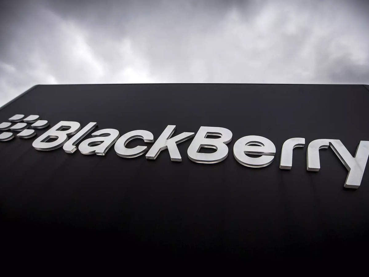 blackberry patent deal: BlackBerry signs up to $900-million patent deal after sale to Catapult collapses - The Economic Times
