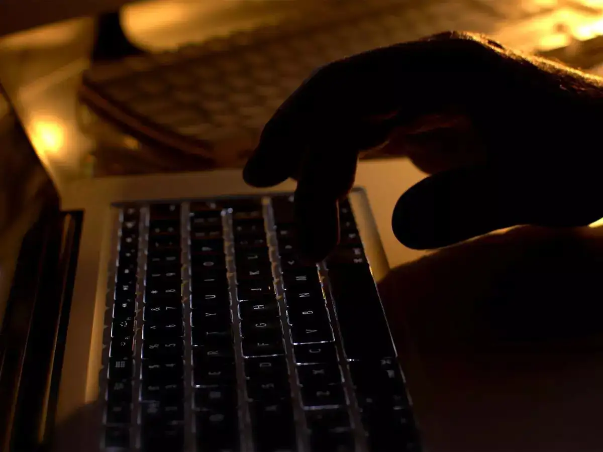 UAE authorities warn against fake online ads offering ‘quick’ visa services