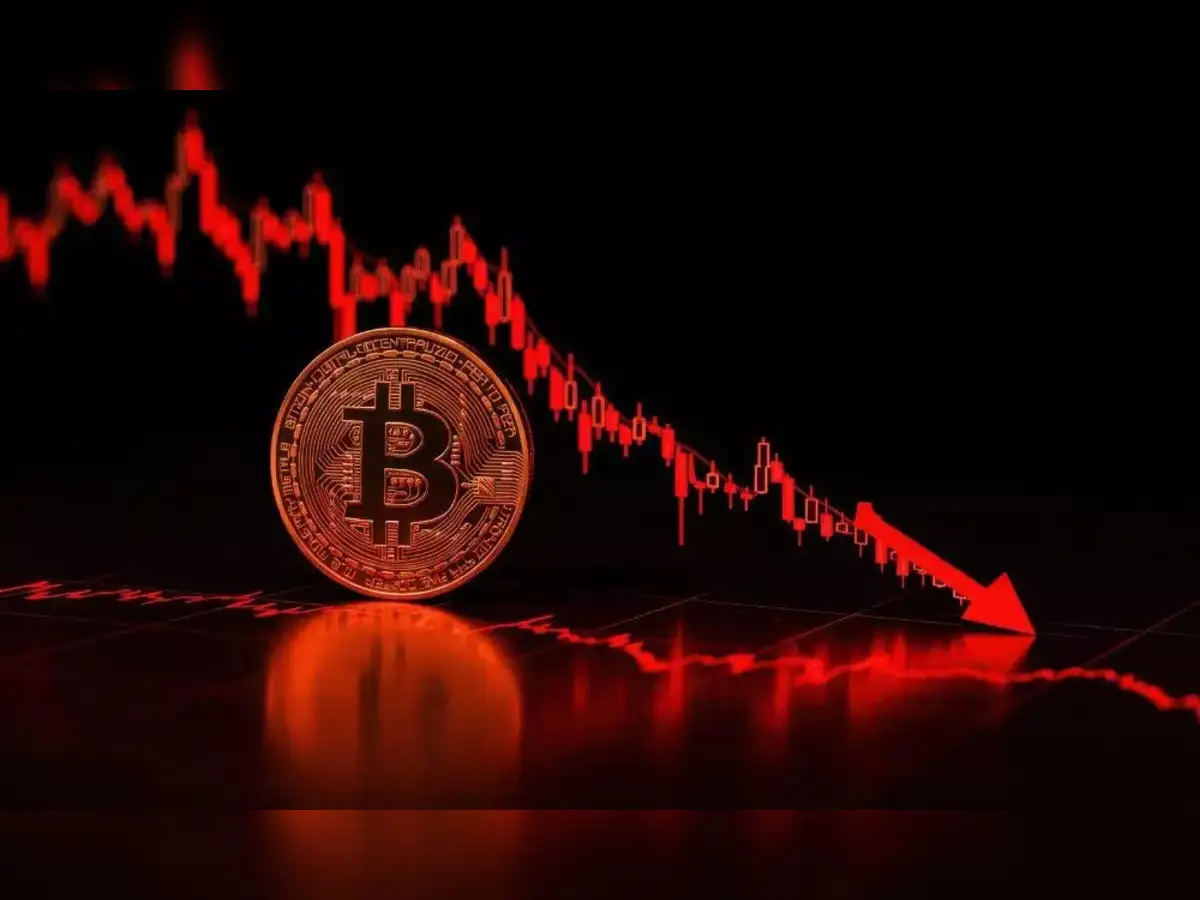 BTC ETH Fall Solana and XRP Face Record Losses: Crypto market crash: BTC,  ETH, and altcoins plunge; billions lost in sudden weekend panic — Is this  the beginning of a total market