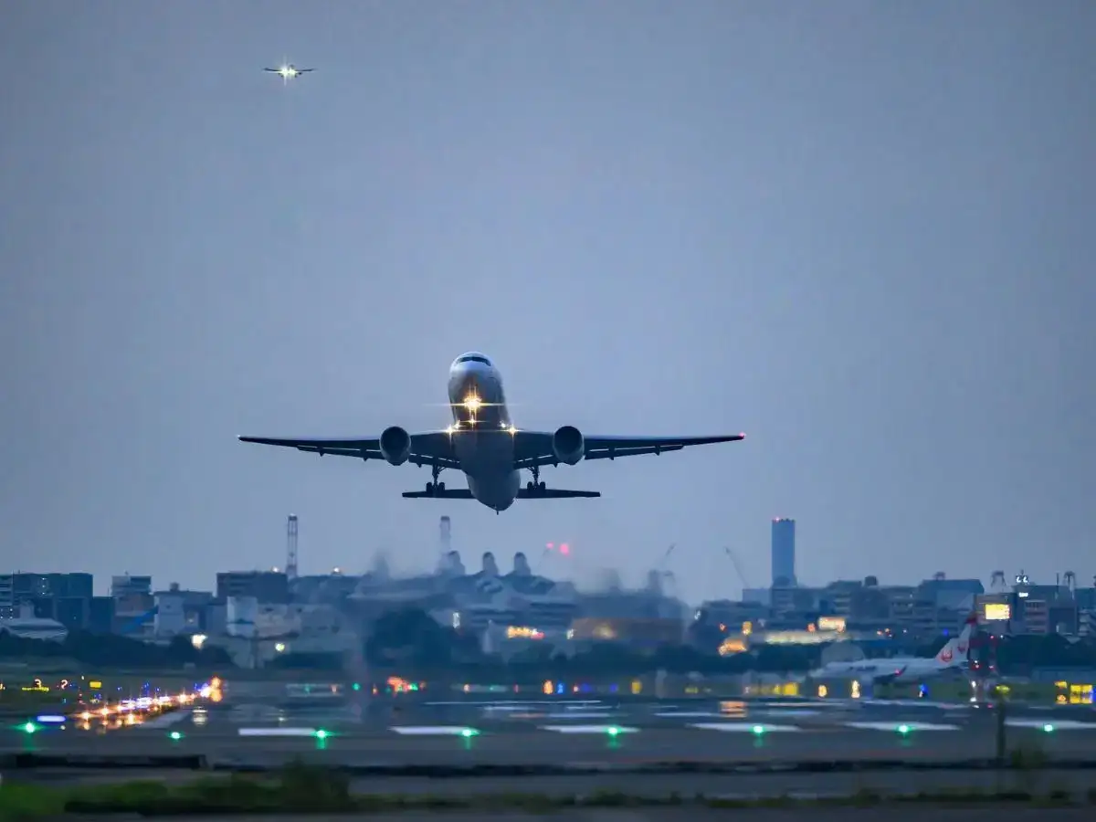 Lithuania shuts Vilnius airport; suspends flights due to drone warning