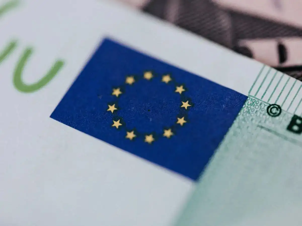 EU lawmakers vote to make it easier to set up migrant detention centers ...