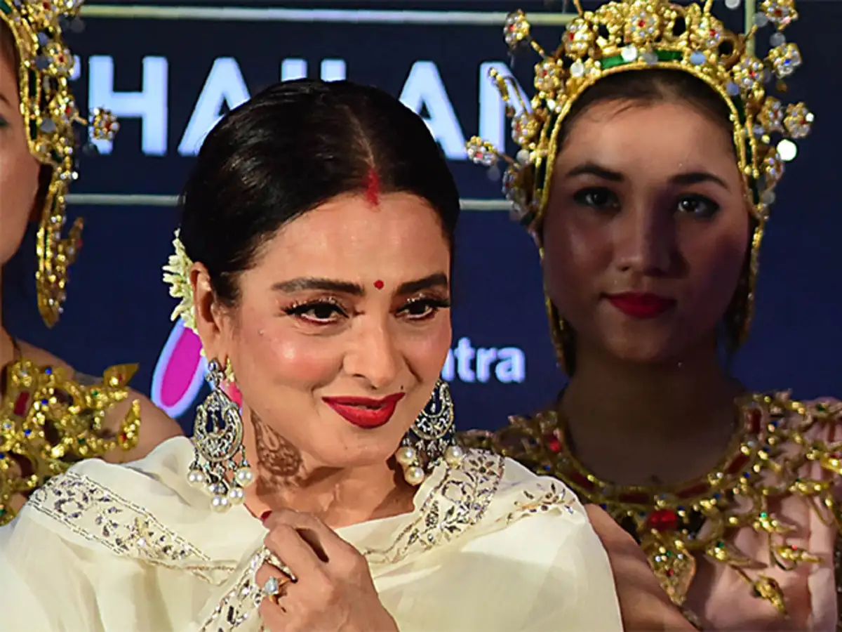 Rekha Back On Stage After 20 Years Will Perform Live At Iifa The Economic Times The international indian film academy awards (iifa) is a tamasha (drama) and madhya pradesh will not host it, state chief minister shivraj singh chouhan said on friday. rekha back on stage after 20 years