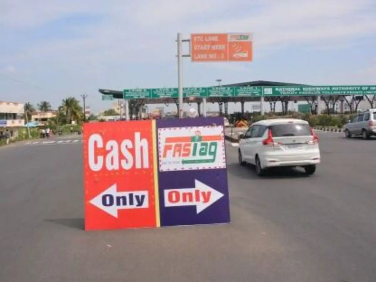 Fastag Deadline Extended Government Extends Deadline For Mandatory Fastags To December 15 The Economic Times All fastag news updates and notification on our mobile app available on. fastag deadline extended government
