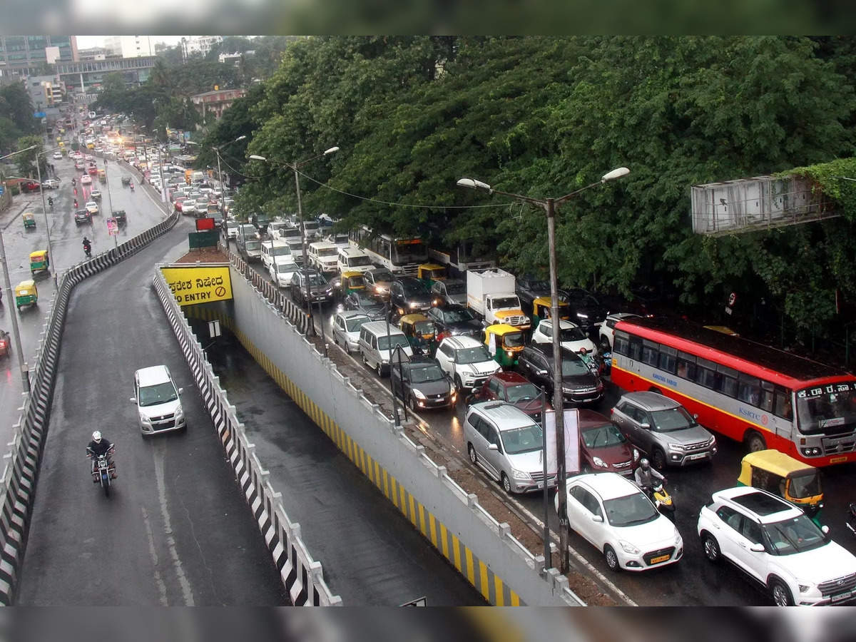 delhi: Road map in the works to ease Delhi, Bengaluru traffic - The Economic Times