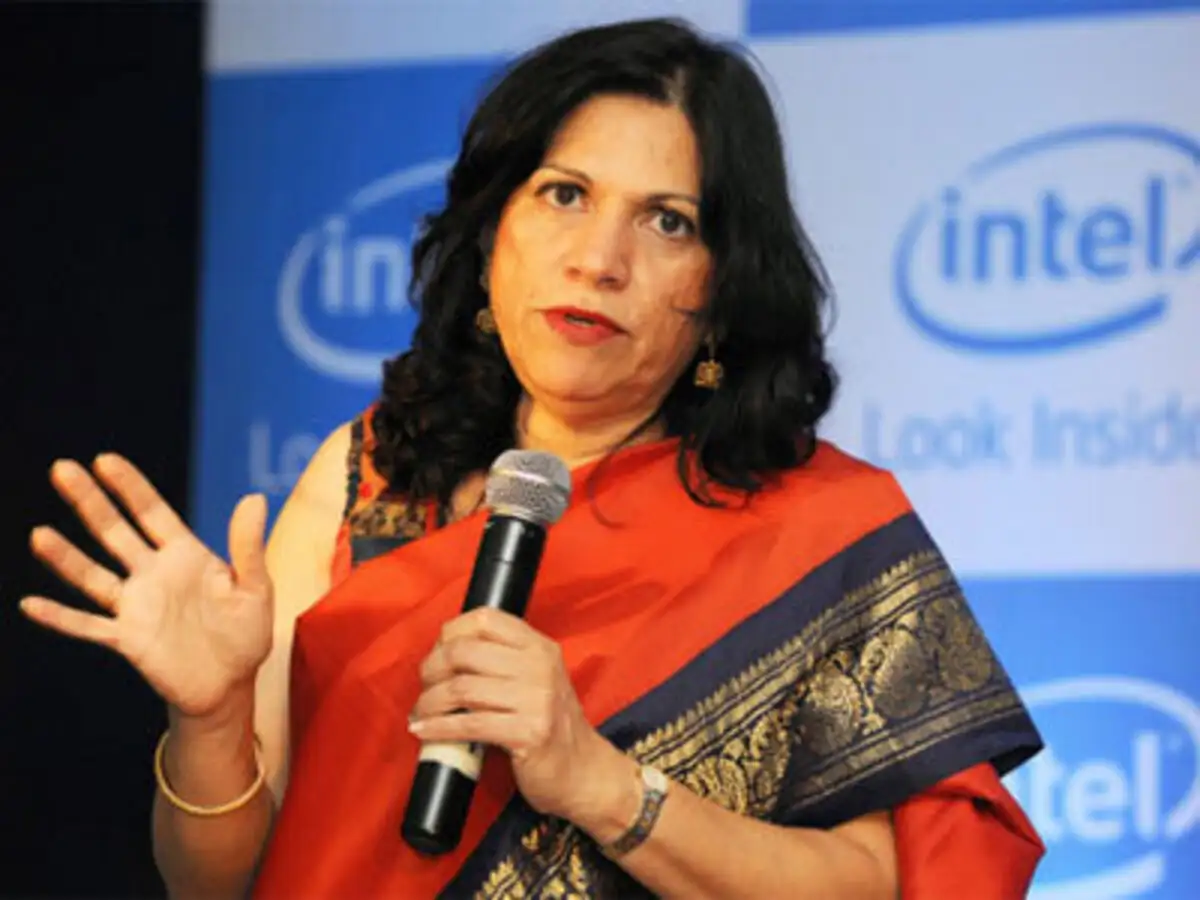 intel-india-prez-kumud-srinivasan-to-engineers-look-beyond-mbas-the-economic-times