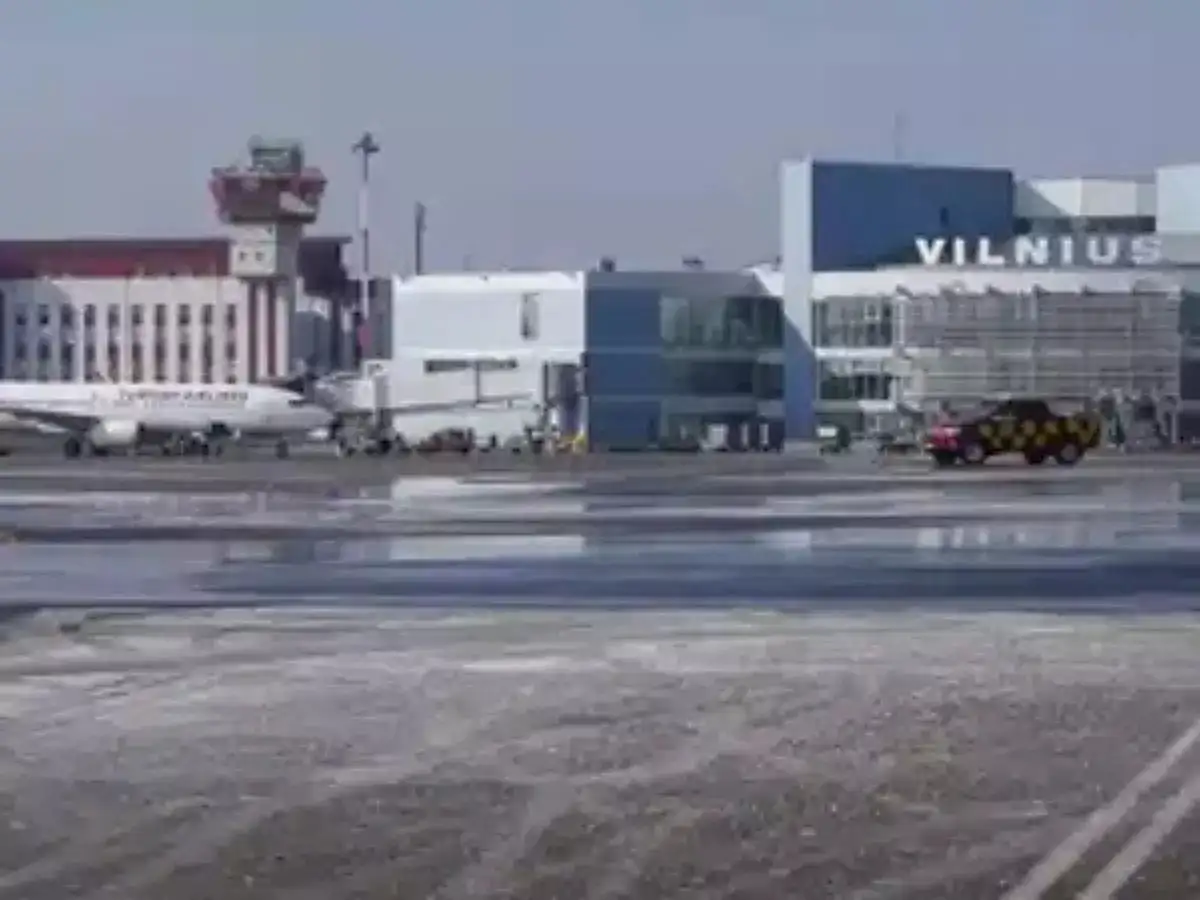 Lithuania's Vilnius airport closes again due to balloons