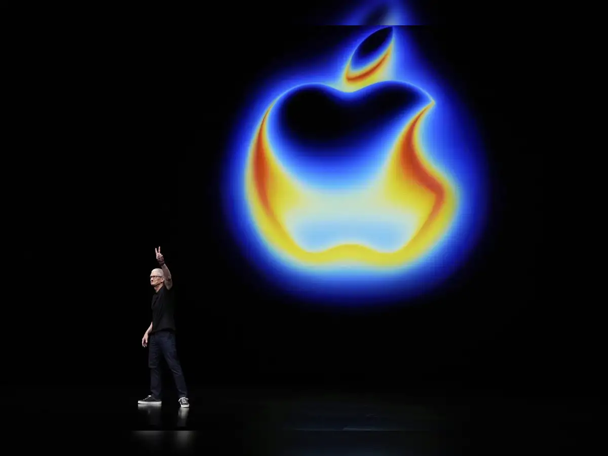 Celebrating 50 Years of Apple: Five Fascinating Stories from Its History