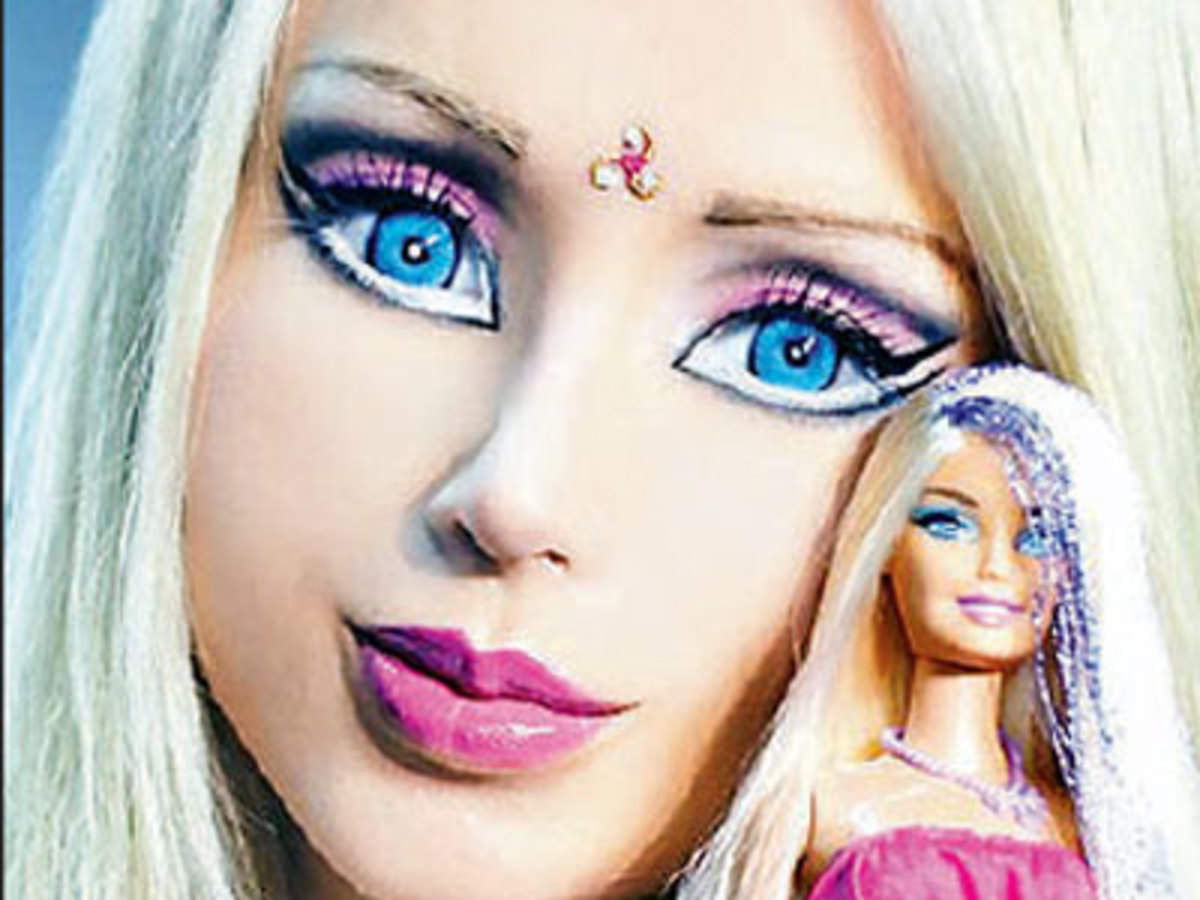 terrorisme Citron Indflydelsesrig Valeria Lukyanova: For this Ukranian barbie girl, life in plastic is  fantastic - The Economic Times